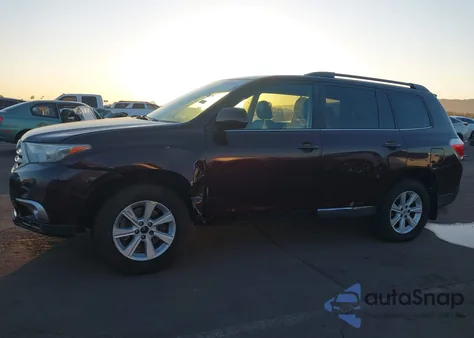 2012 Toyota Highlander Base V6 z USA, uszkodzony, nr VIN 5TDZK3EH2CS079609